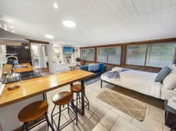 *1429 Island Hideout