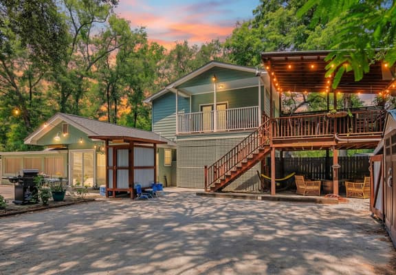 *1429 Island Nest - Image 1
